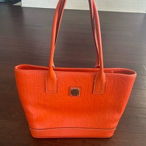 Dooney Bourke Grafica Embossed Leather Retro Russel Shopper Tote Handbag ORANGE